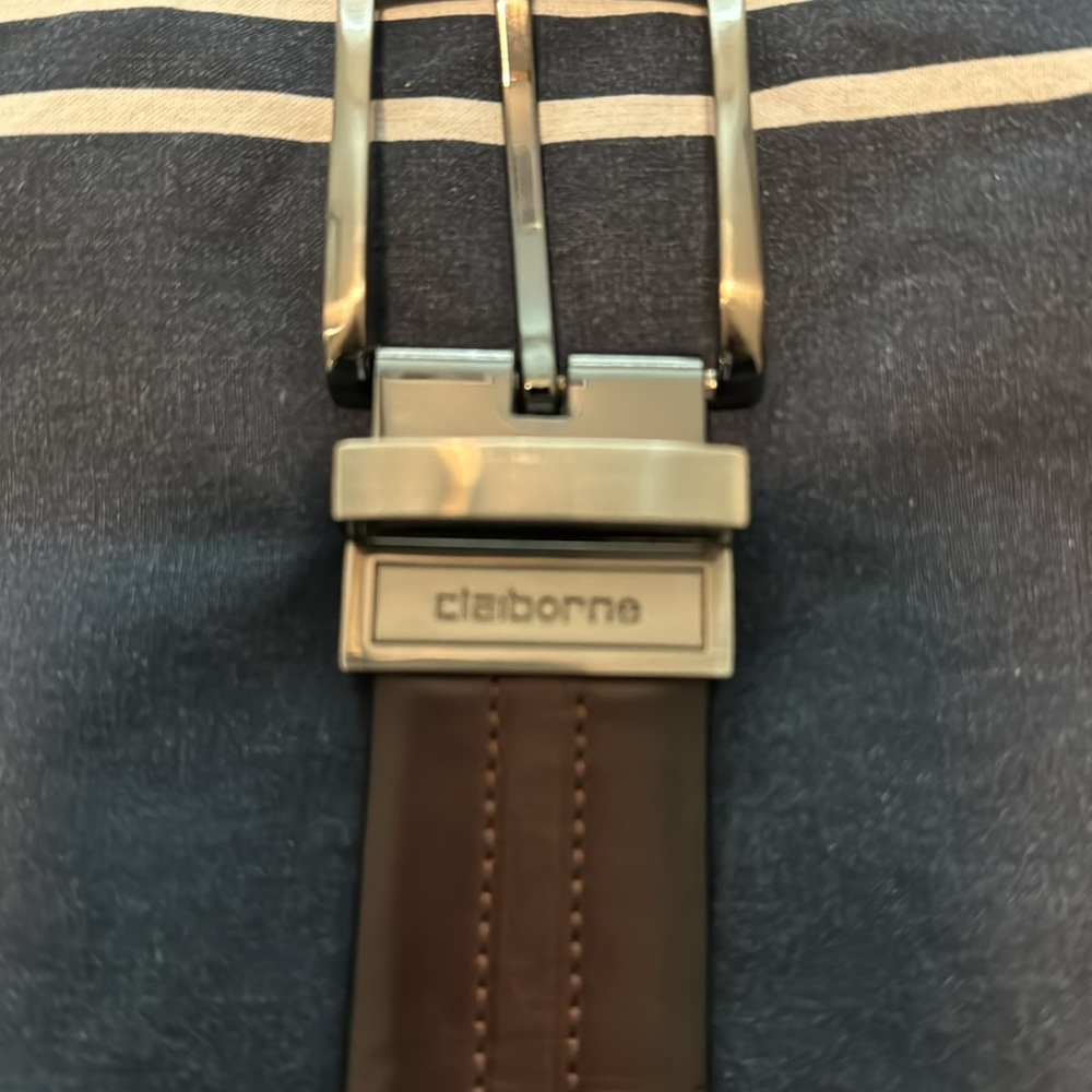 Adjustable Leather Belt - Picture 2 of 4
